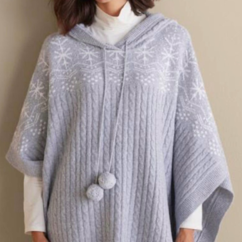 Gray Falala Pom Pom Snowflake Poncho